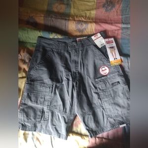 Wrangler Relaxed Fit Cargo Shorts